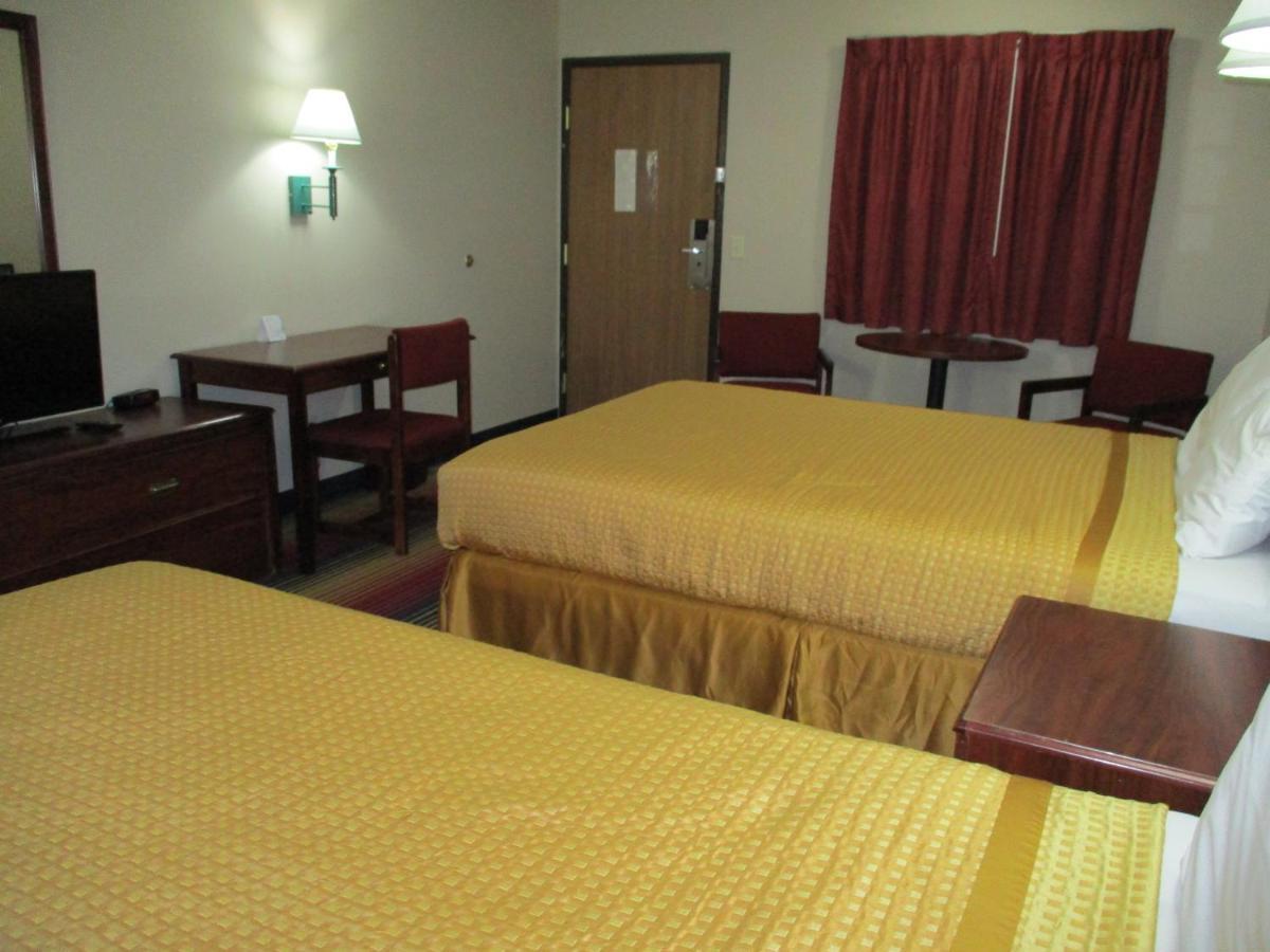 Travelodge By Wyndham Spirit Lake/Okoboji Экстерьер фото