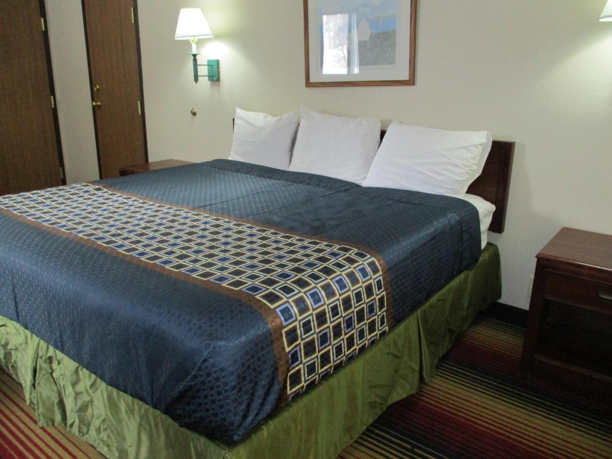 Travelodge By Wyndham Spirit Lake/Okoboji Экстерьер фото