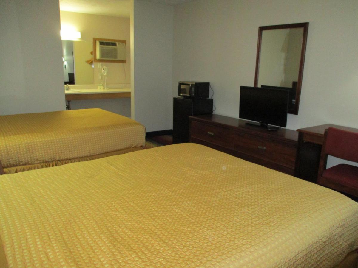 Travelodge By Wyndham Spirit Lake/Okoboji Экстерьер фото