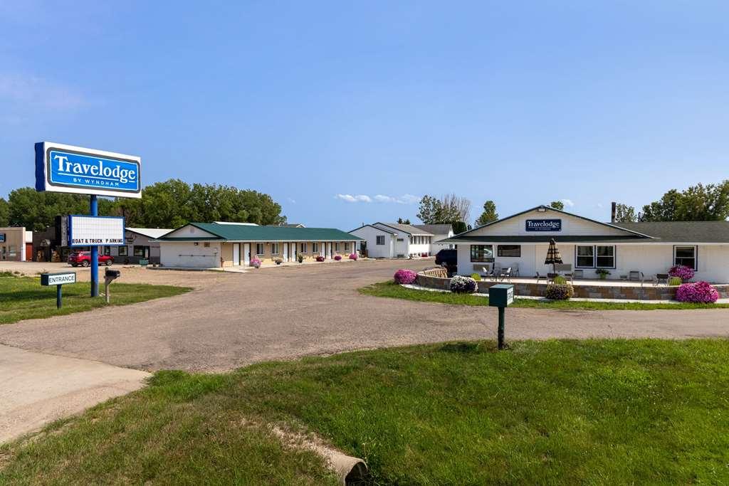 Travelodge By Wyndham Spirit Lake/Okoboji Экстерьер фото